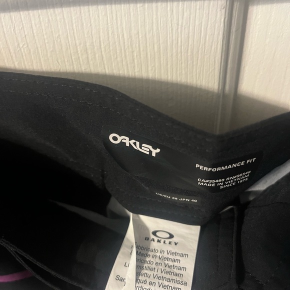 Oakley Boardshorts size 38 - Picture 3 of 3